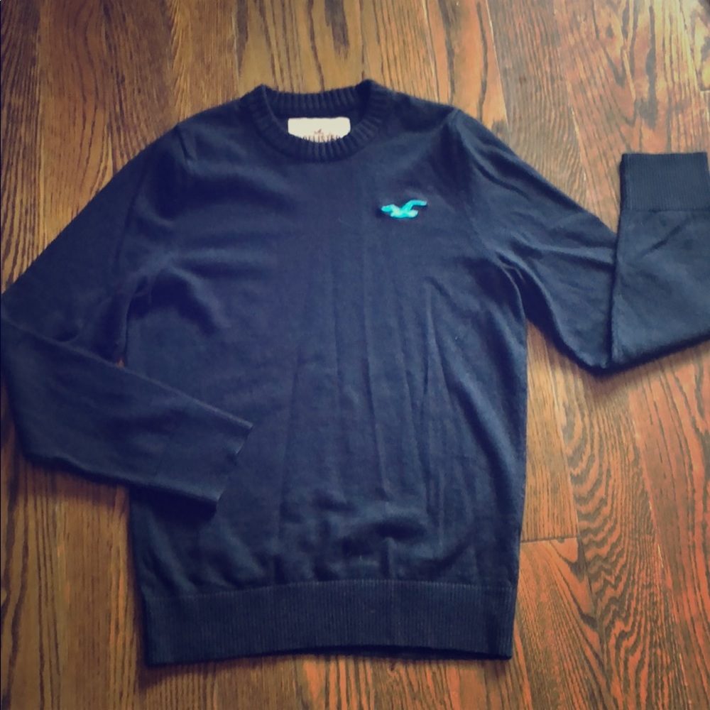Men’s Hollister sweater. Navy blue